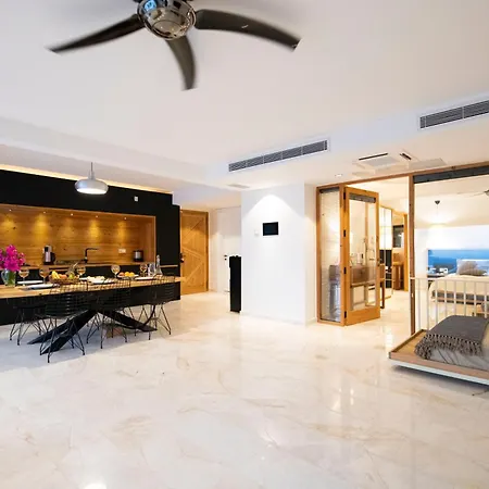 Deluxe Kalkan
