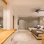 Deluxe Kalkan *