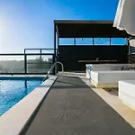 Deluxe Kalkan קס