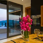 Deluxe Kalkan קס