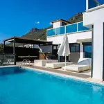 Deluxe Kalkan *
