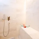 Deluxe Kalkan קס