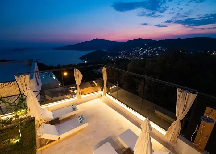 Deluxe Kalkan Villa *