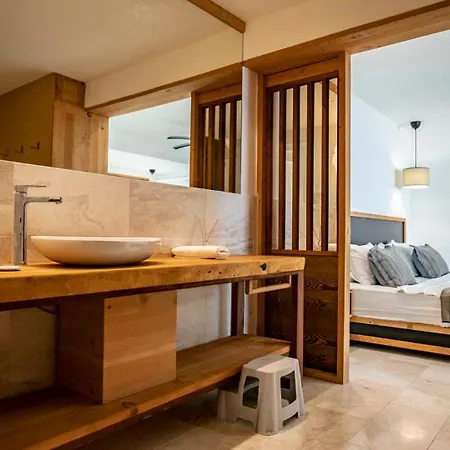 ヴィラ Deluxe Kalkan カシュ