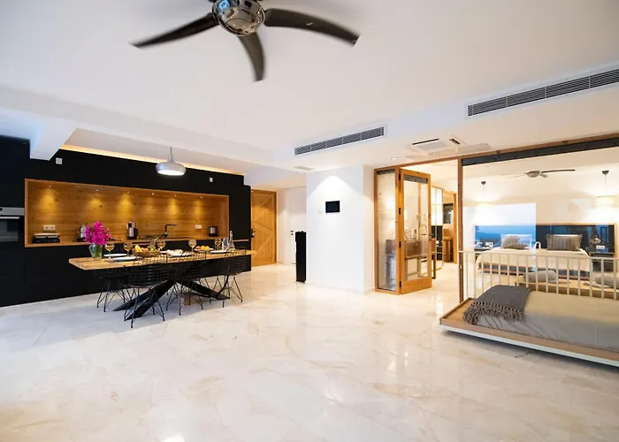 Deluxe Kalkan