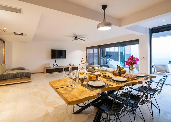 Deluxe Kalkan Villa *
